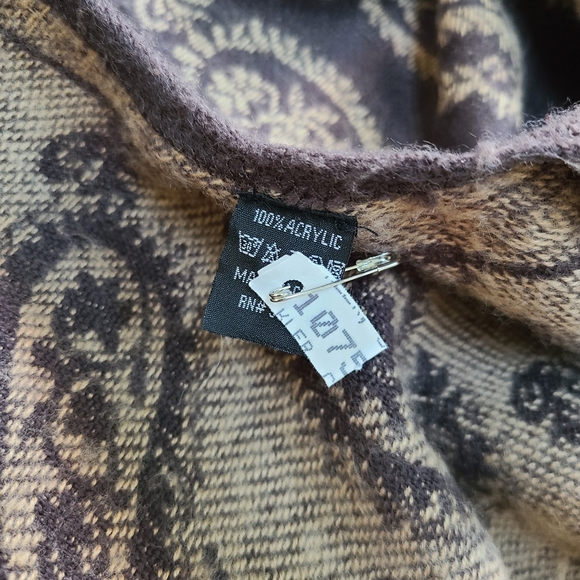 Shawl poncho - Picture 3 of 4